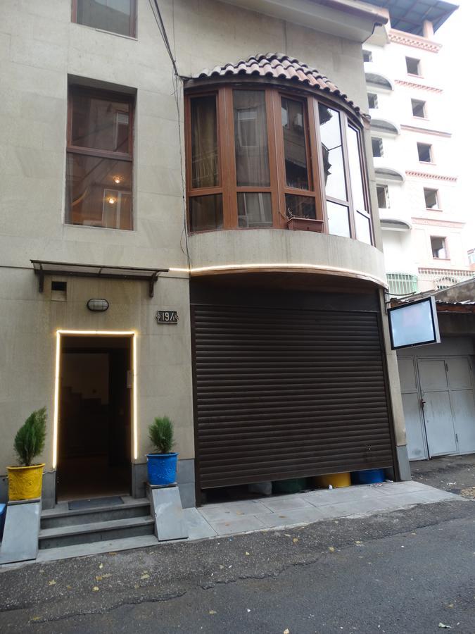 Destiny 1 Hostel Yerevan Ngoại thất bức ảnh